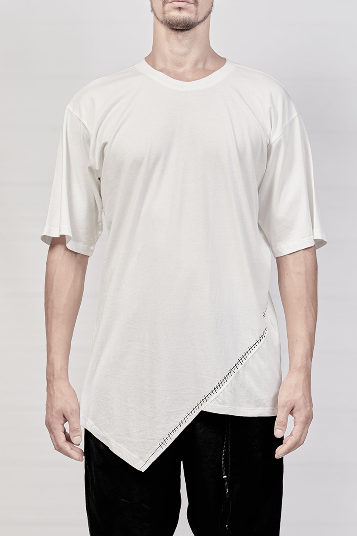 1901-CT03A/SS Slash Cut 03 / SS - White