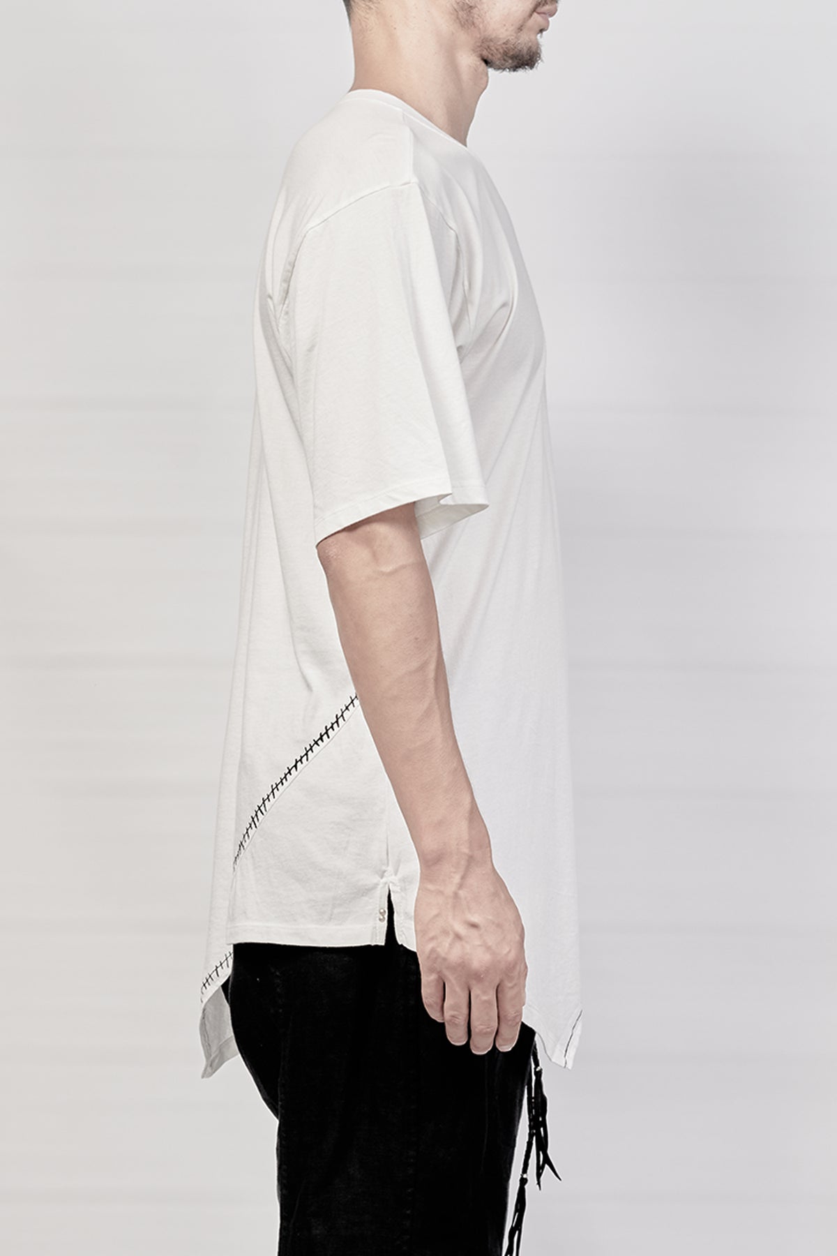 1901-CT03A/SS Slash Cut 03 / SS - White