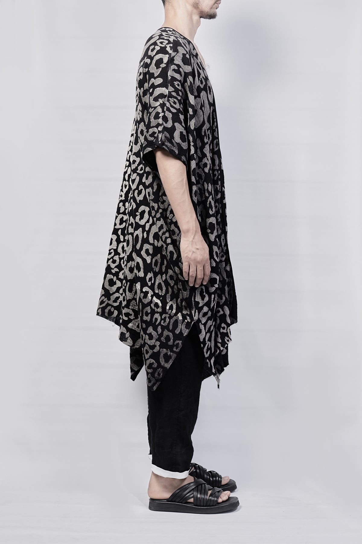 2301-GL06 Leopard Long Gown - Black