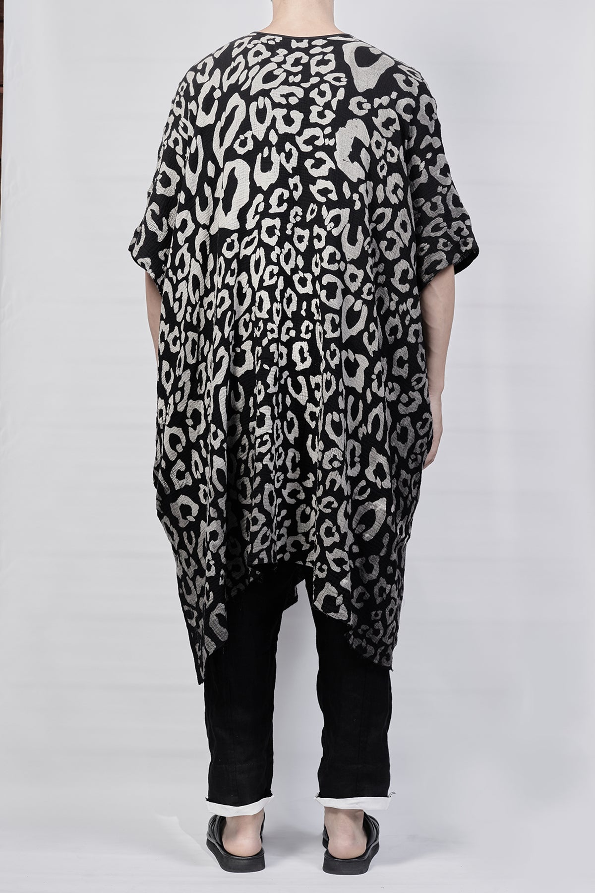 2301-GL06 Leopard Long Gown - Black
