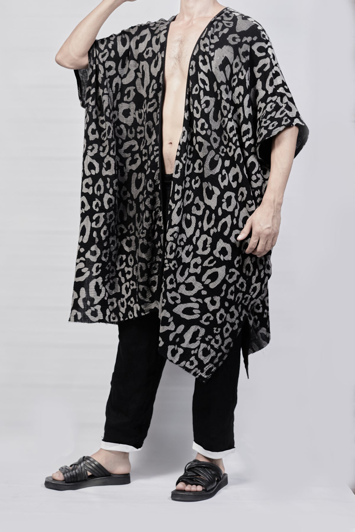2301-GL06 Leopard Long Gown - Black