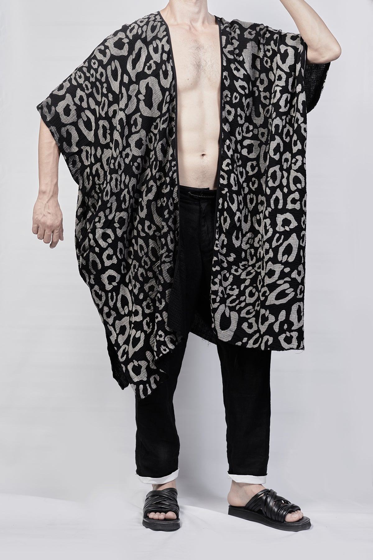 2301-GL06 Leopard Long Gown - Black
