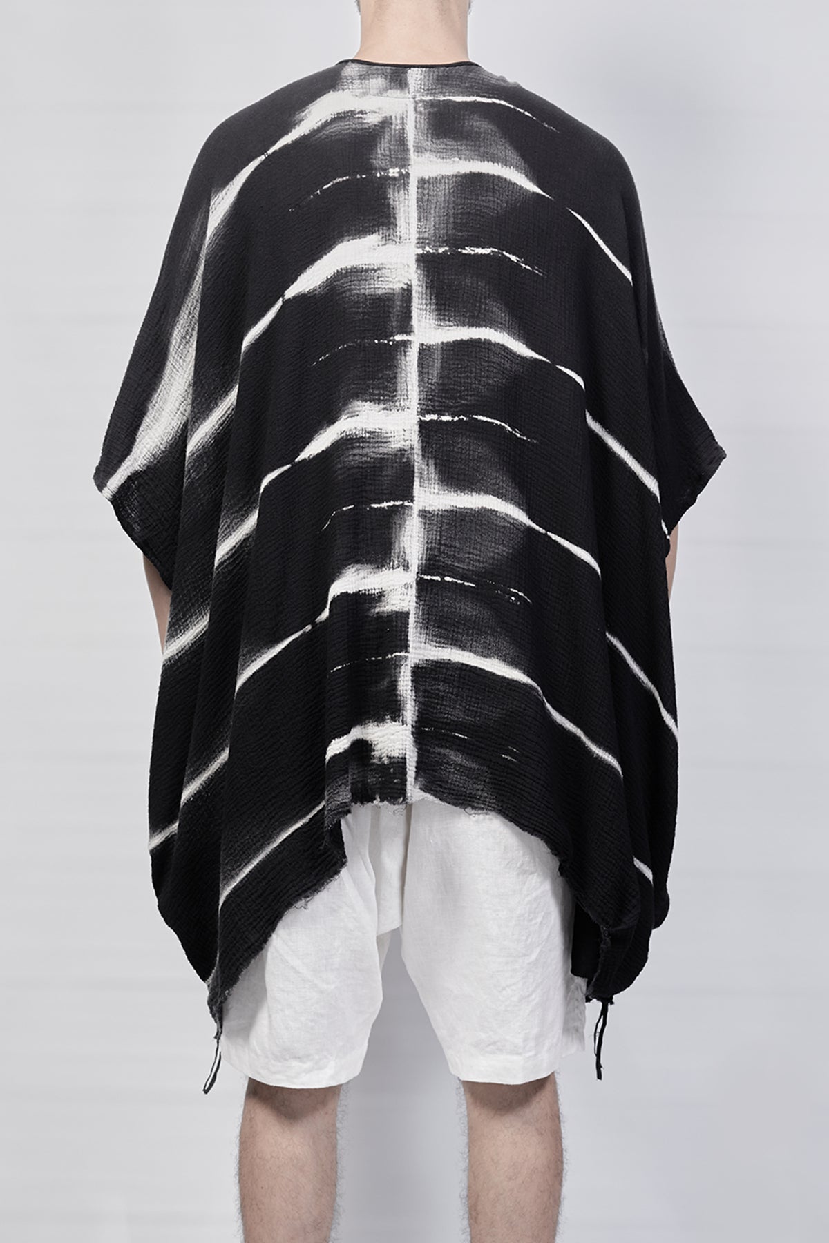 2301-GS02 Tesla Short Gown - Black