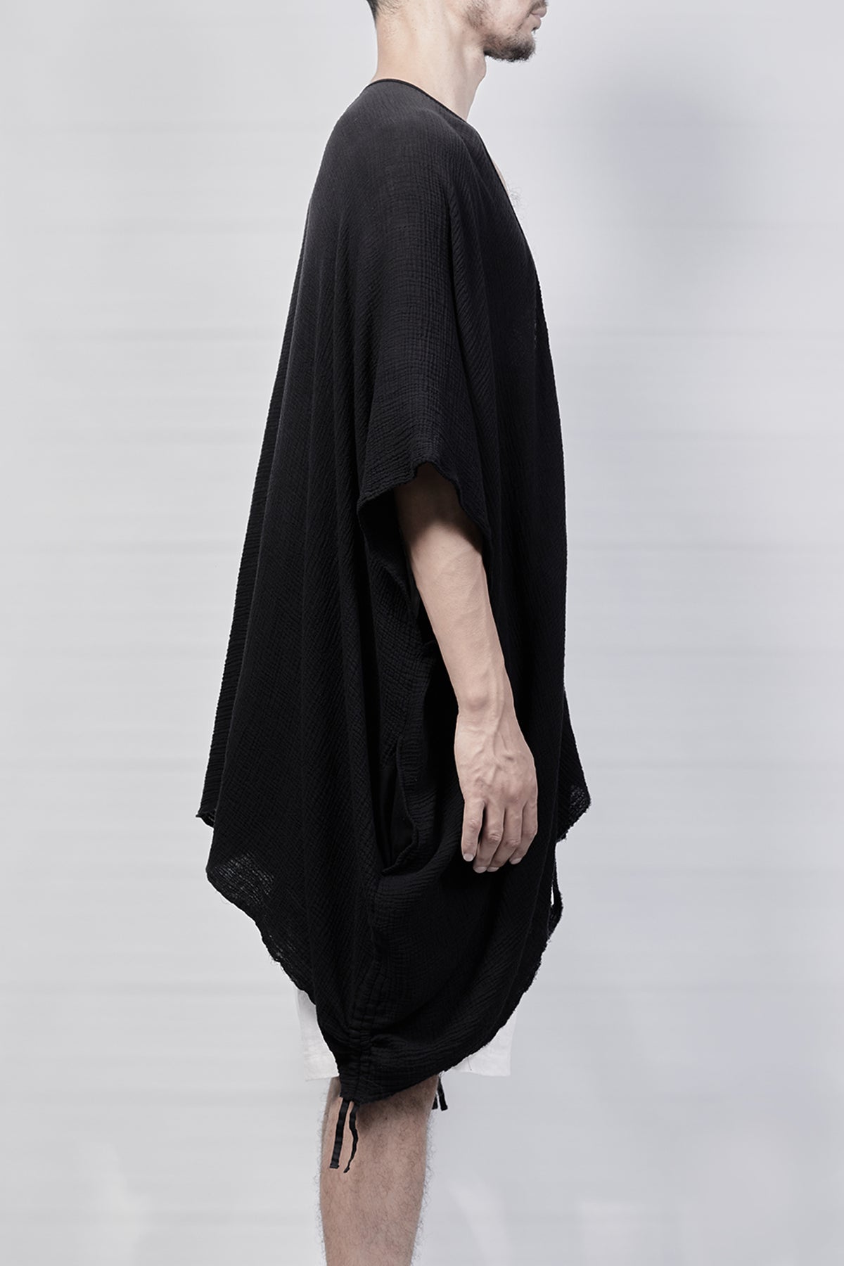 2301-GS05 Monolith Short Gown - Black