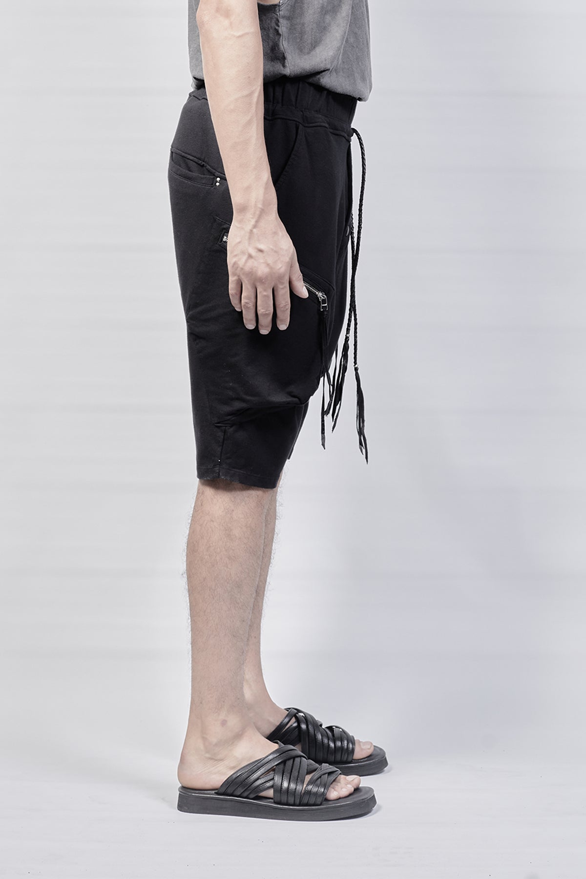 2102-PT04 Double Pocket Short - Black