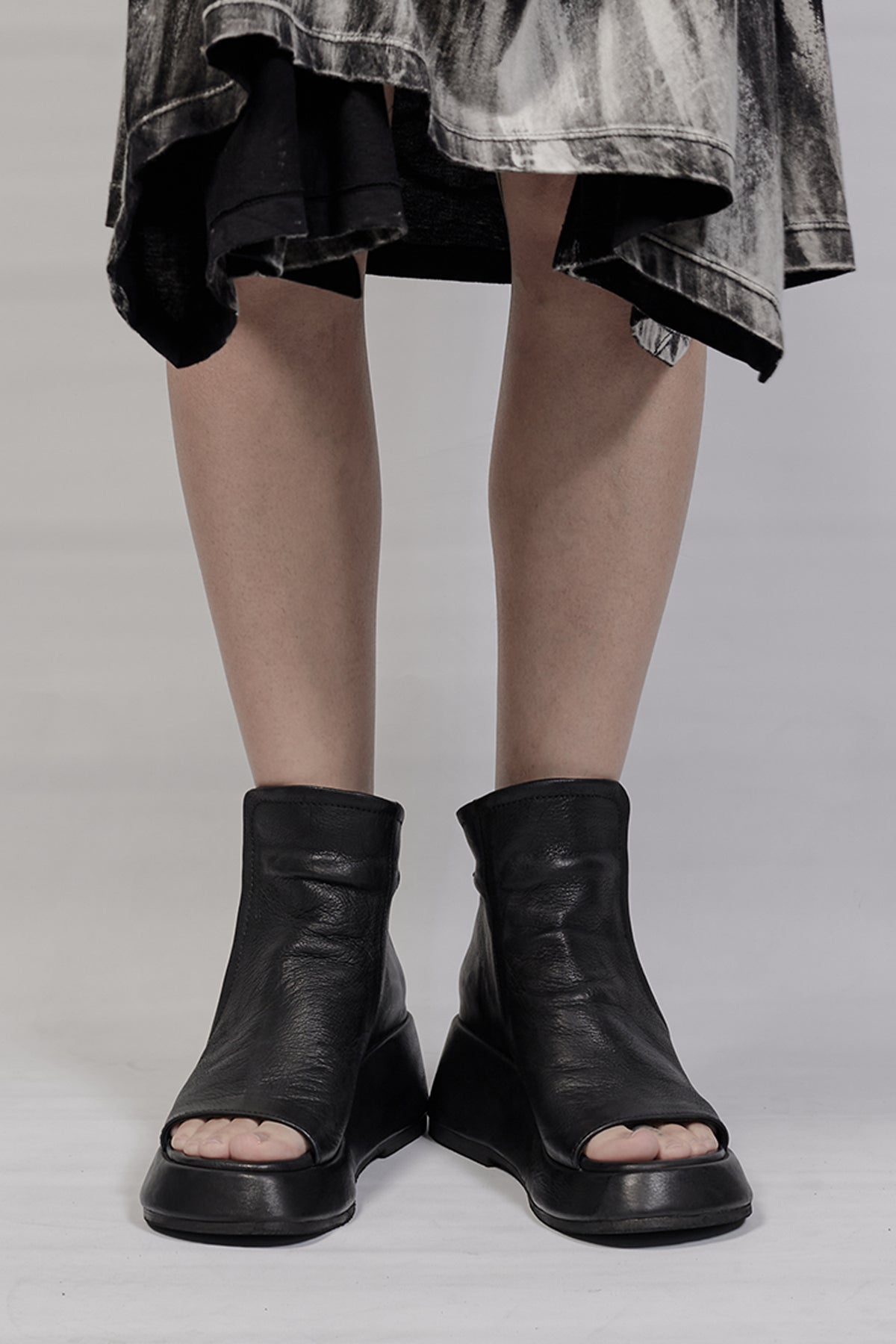 2002-BO02B Summer Boots 02 - Black