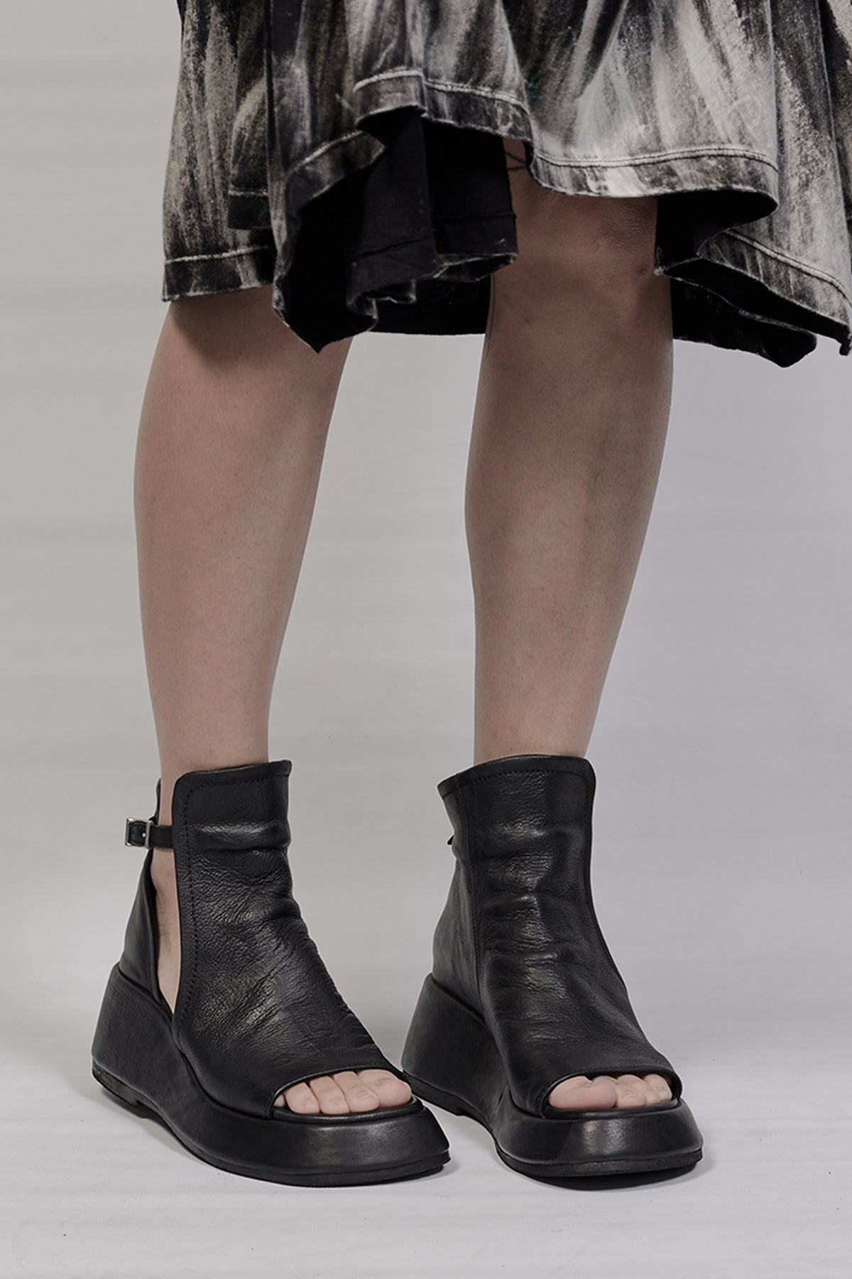 2002-BO02B Summer Boots 02 - Black