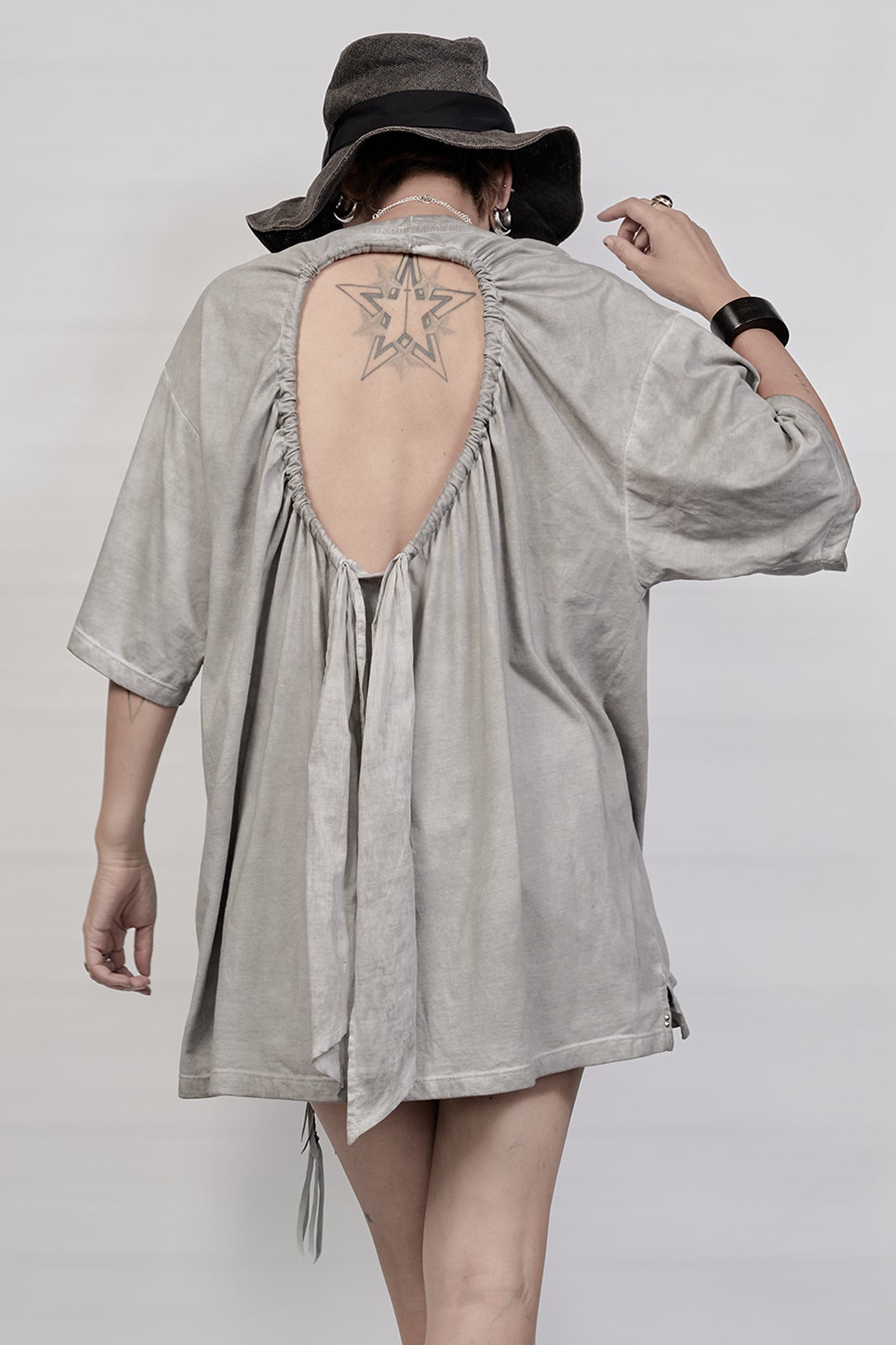 2301-CT03 Back Hole Cut - Charcoal