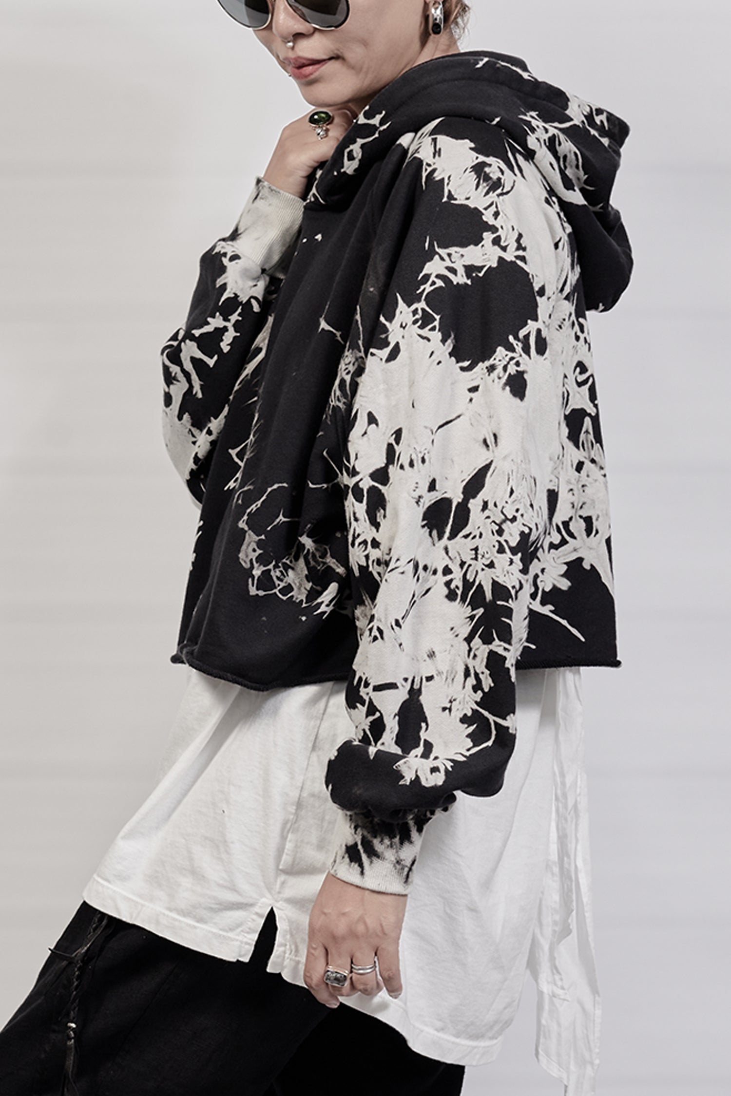 2301-TP04 Tie Dye Cropped Parka - Black – Boutique DEN OFFICIAL