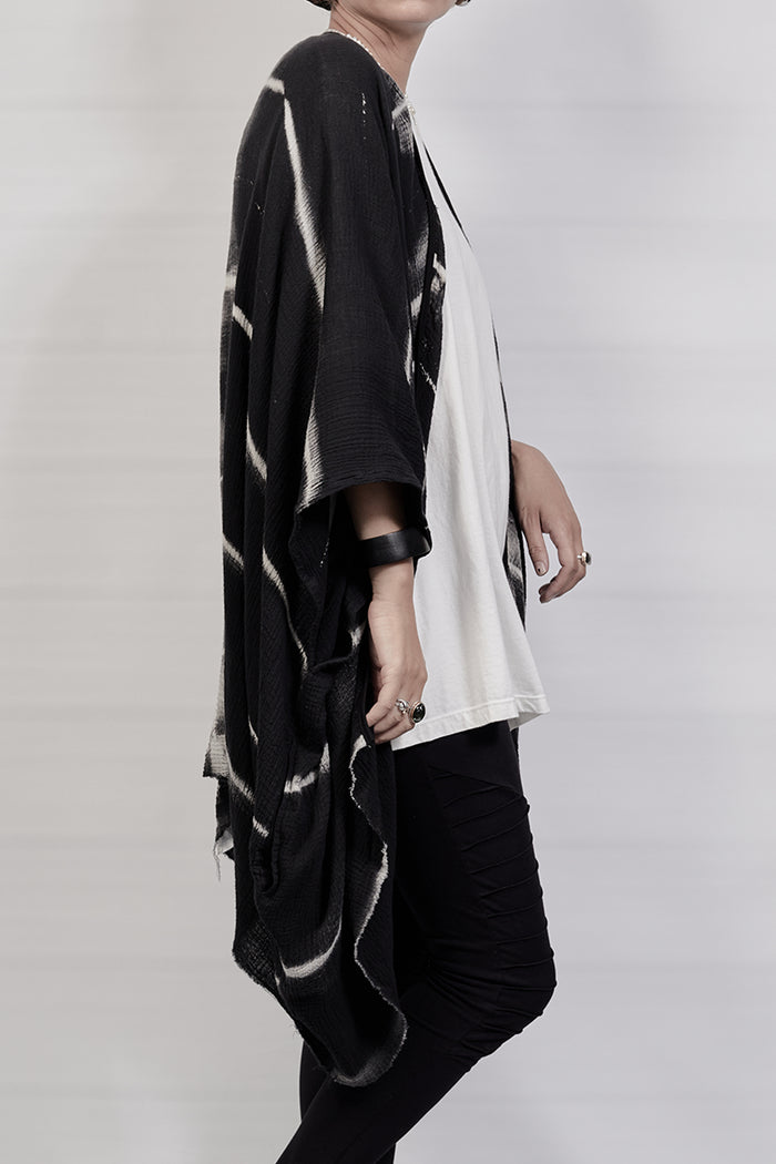 2301-GS02 Tesla Short Gown - Black