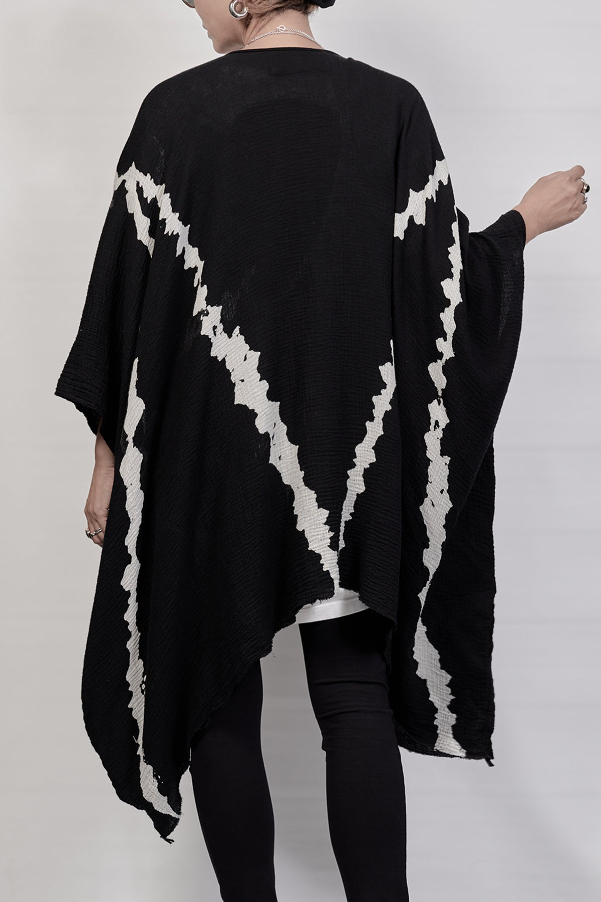 2301-GS03 Cross V Short Gown - Black