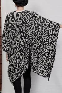 2301-GS06 Leopard Short Gow - Black
