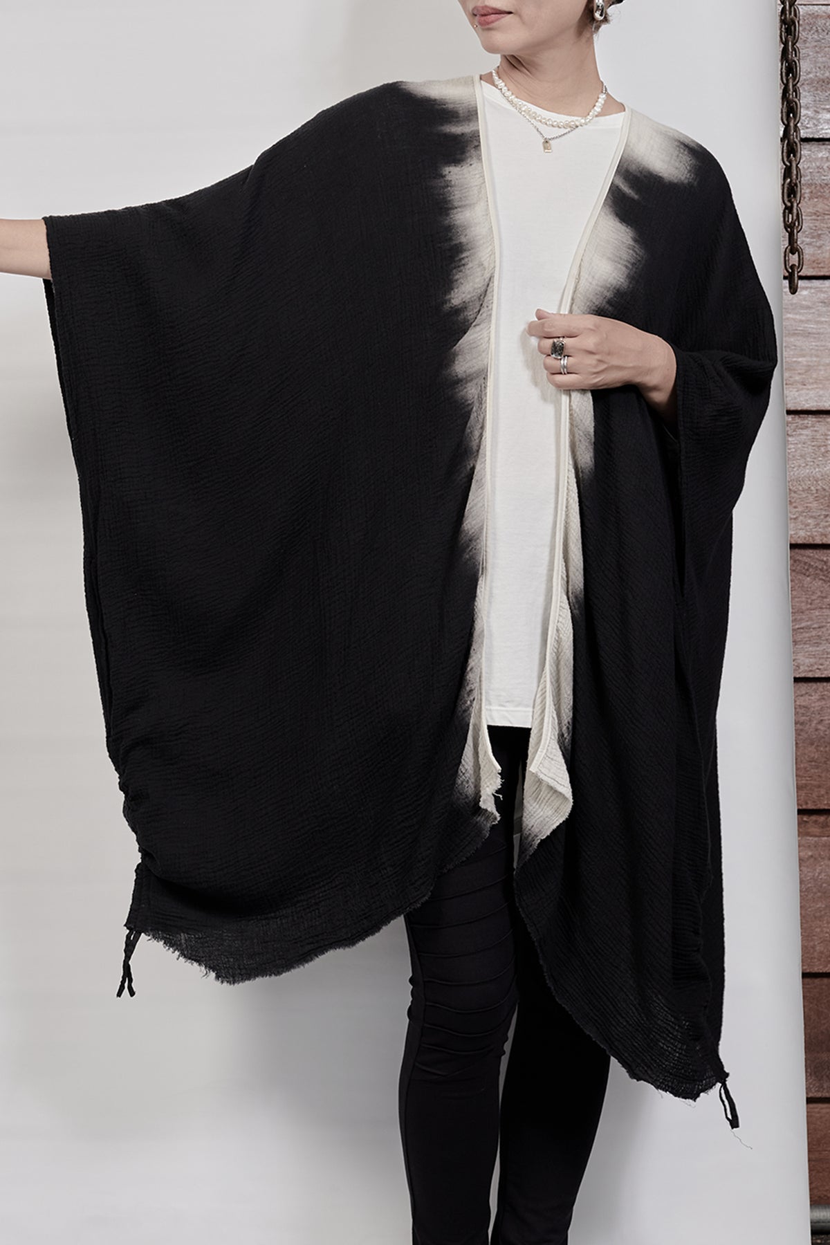 2301-GS07 Black Shadow Short Gown - Black