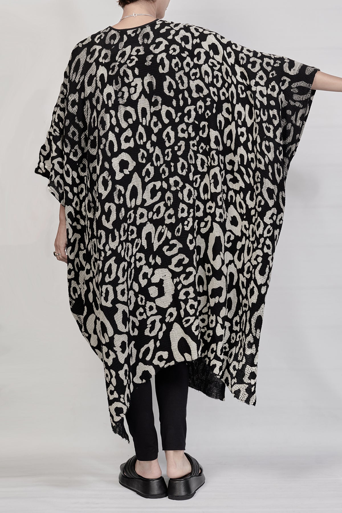 2301-GL06 Leopard Long Gown - Black