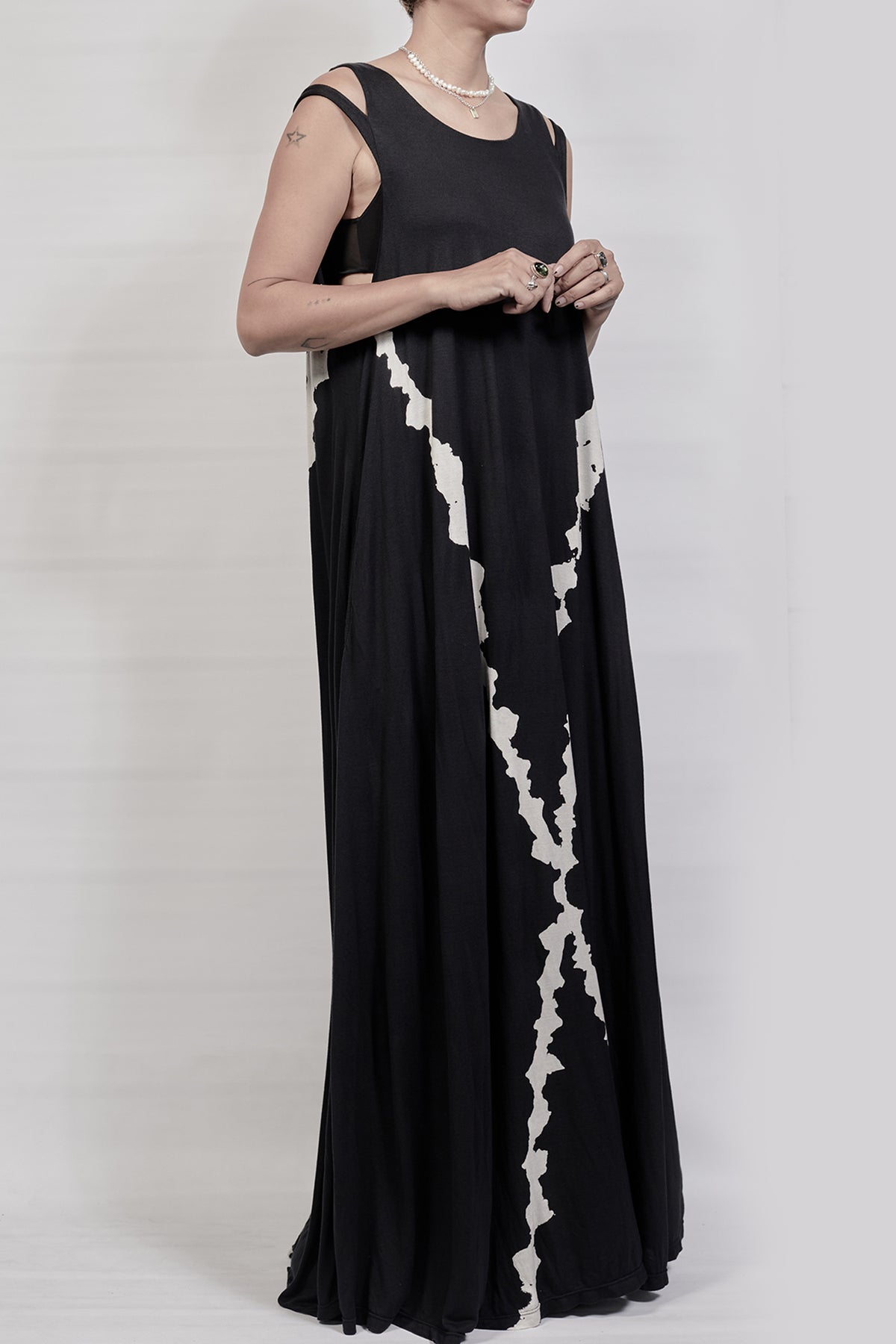 2302-OP02 Rayon Cross OP 02 - Black