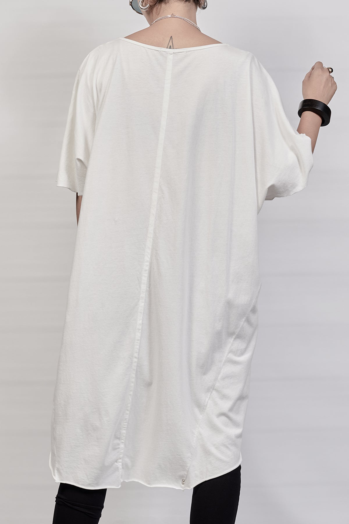 2302-CT01 Oversized Cut - White