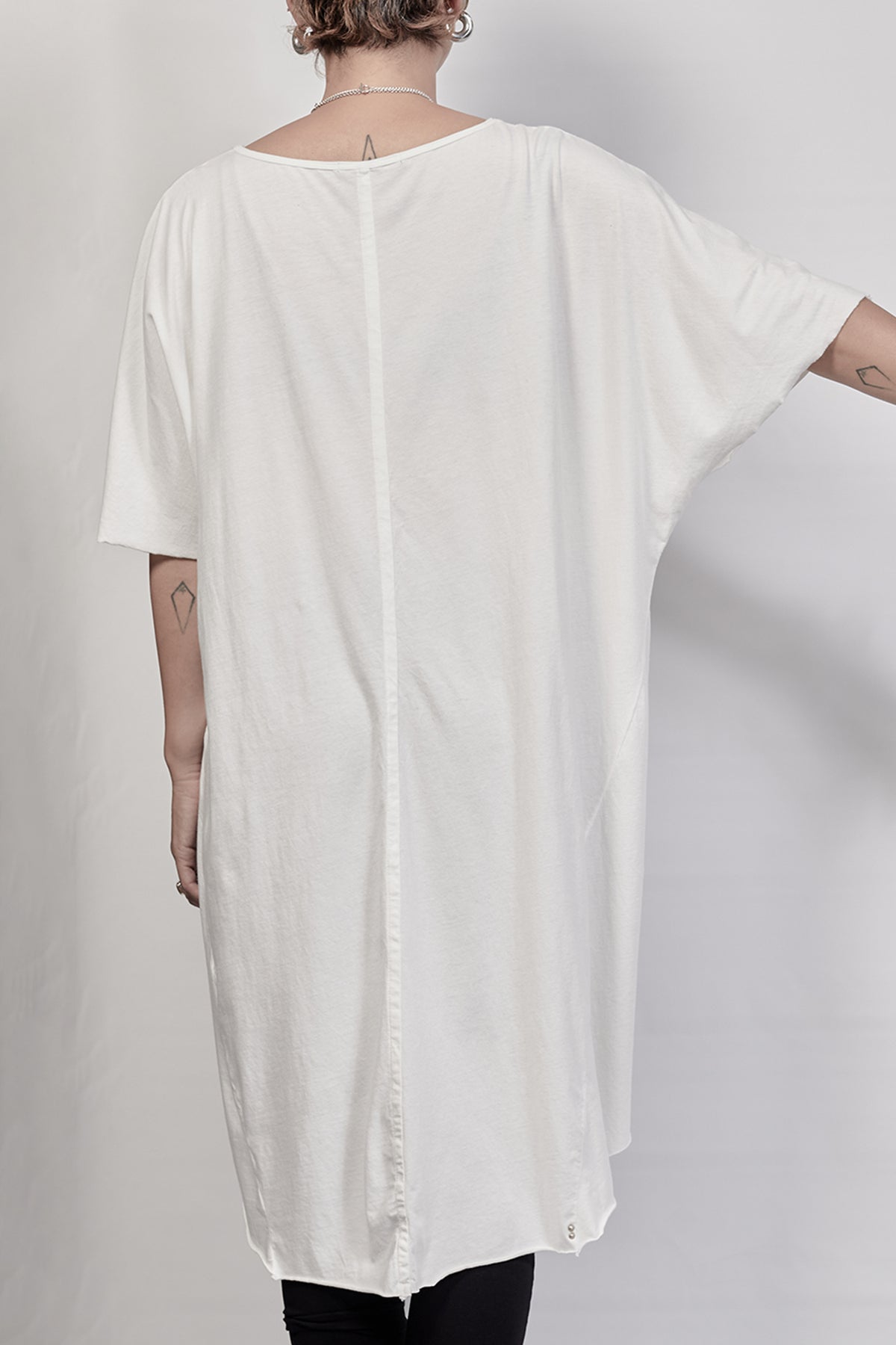 2302-CT01 Oversized Cut - White
