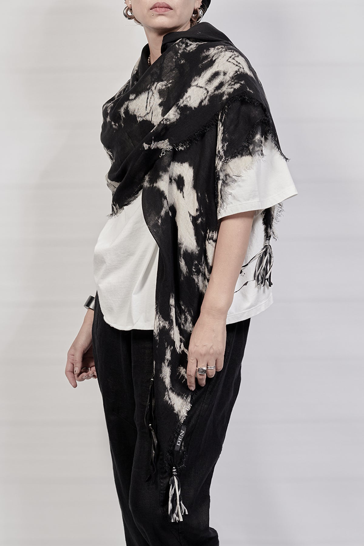 2301-ST01 Tie Dye Square Stole - Black