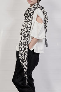 2301-ST03 Leopard Square Stole - Black