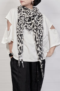 2301-ST03 Leopard Square Stole - Black