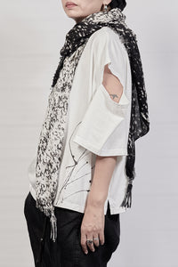2301-ST04 Spot Square Stole - Black