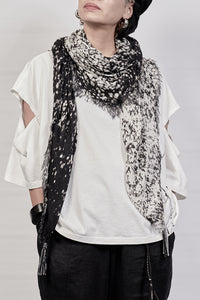 2301-ST04 Spot Square Stole - Black