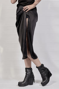 1602-BO02L Crush Braided Boots - Black