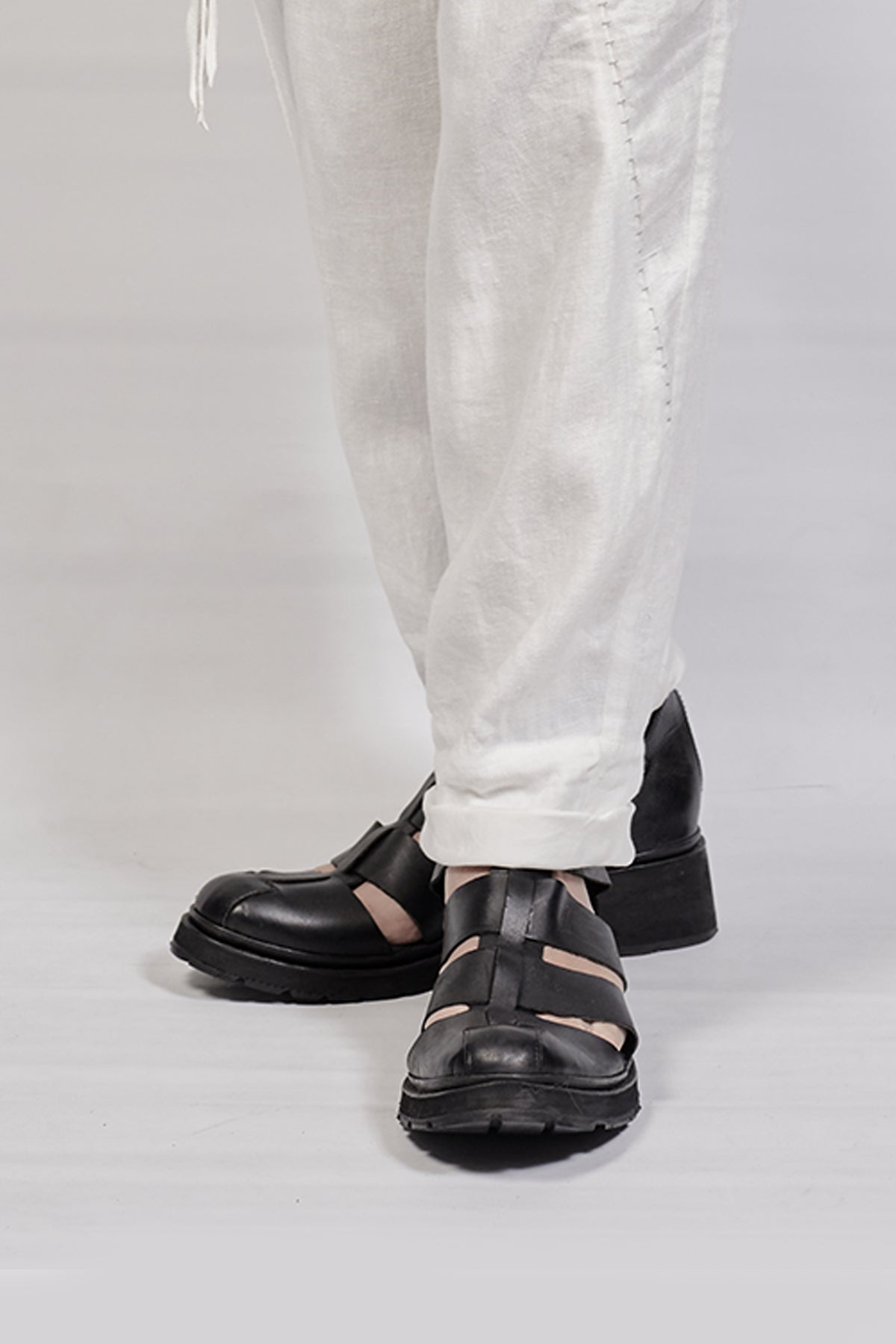 1801-BO02 Black Metal Sandal 08 - Black